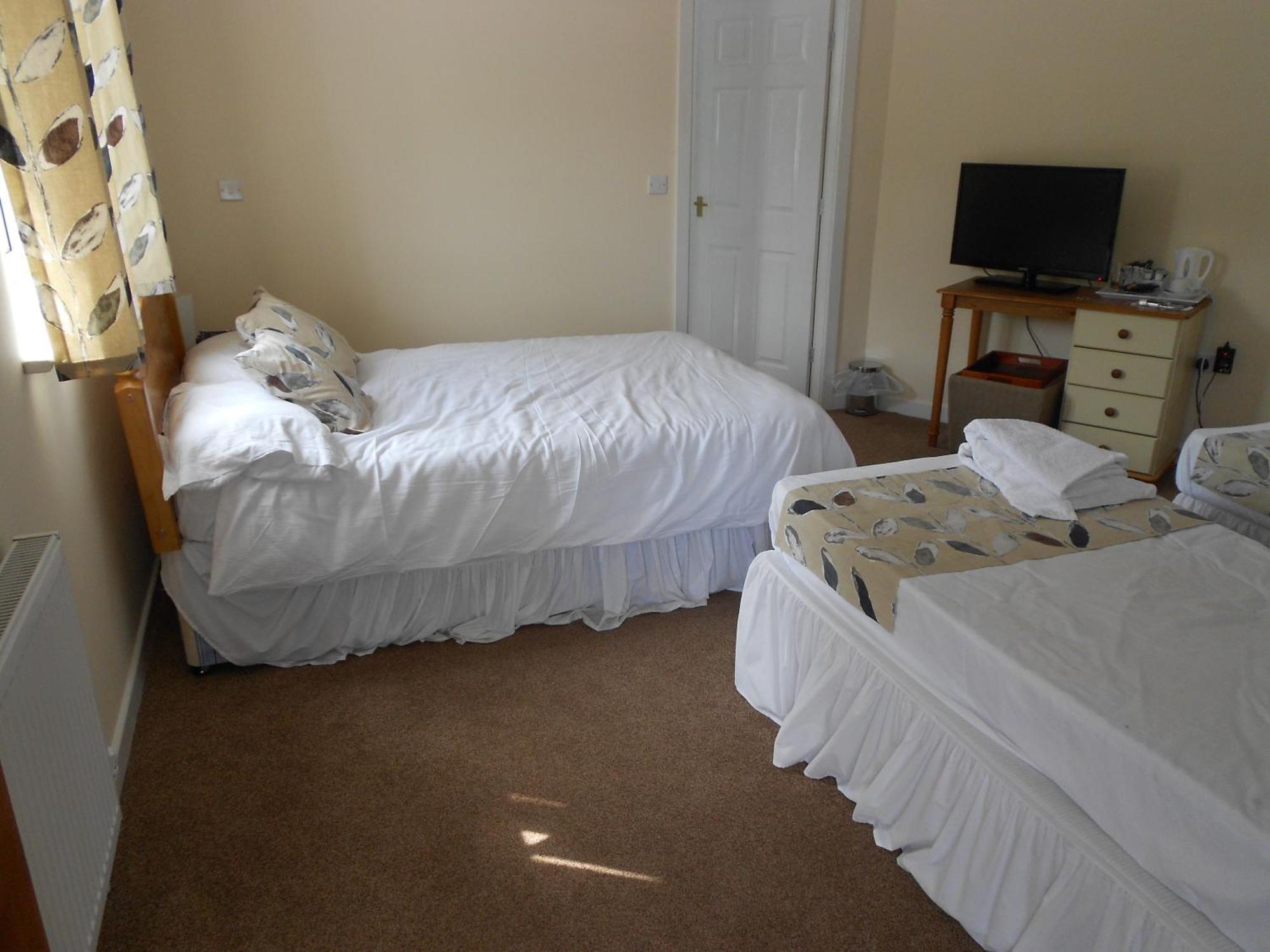 The Glan Yr Afon Inn Holywell  Kamer foto